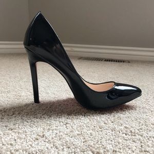 Katypeny patent leather pumps
